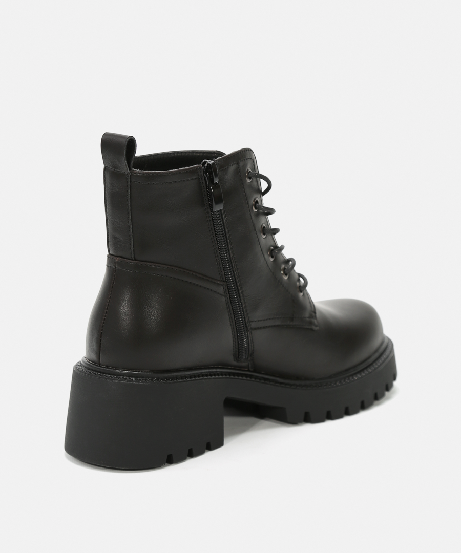 Botines militares cordones image number null